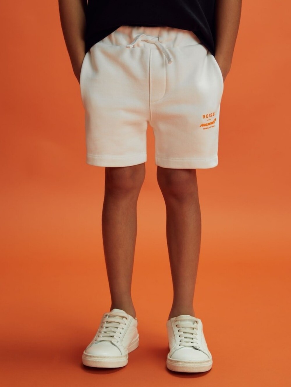 NWT Reiss x McLaren F1 White Kids Knit Shorts, 5/6Y